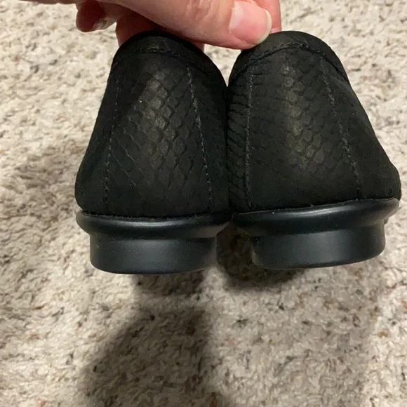 Aerosols Shoes - Picture 5 of 5